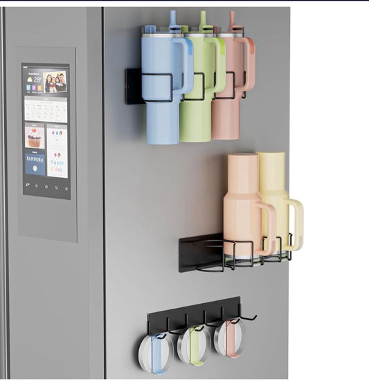 Maximize space with our versatile water bottle organizer, featuring a magnetic cup holder for Stanley 40 oz bottles, fridge and wall mount options, and 6 hooks. Perfect for gifting.